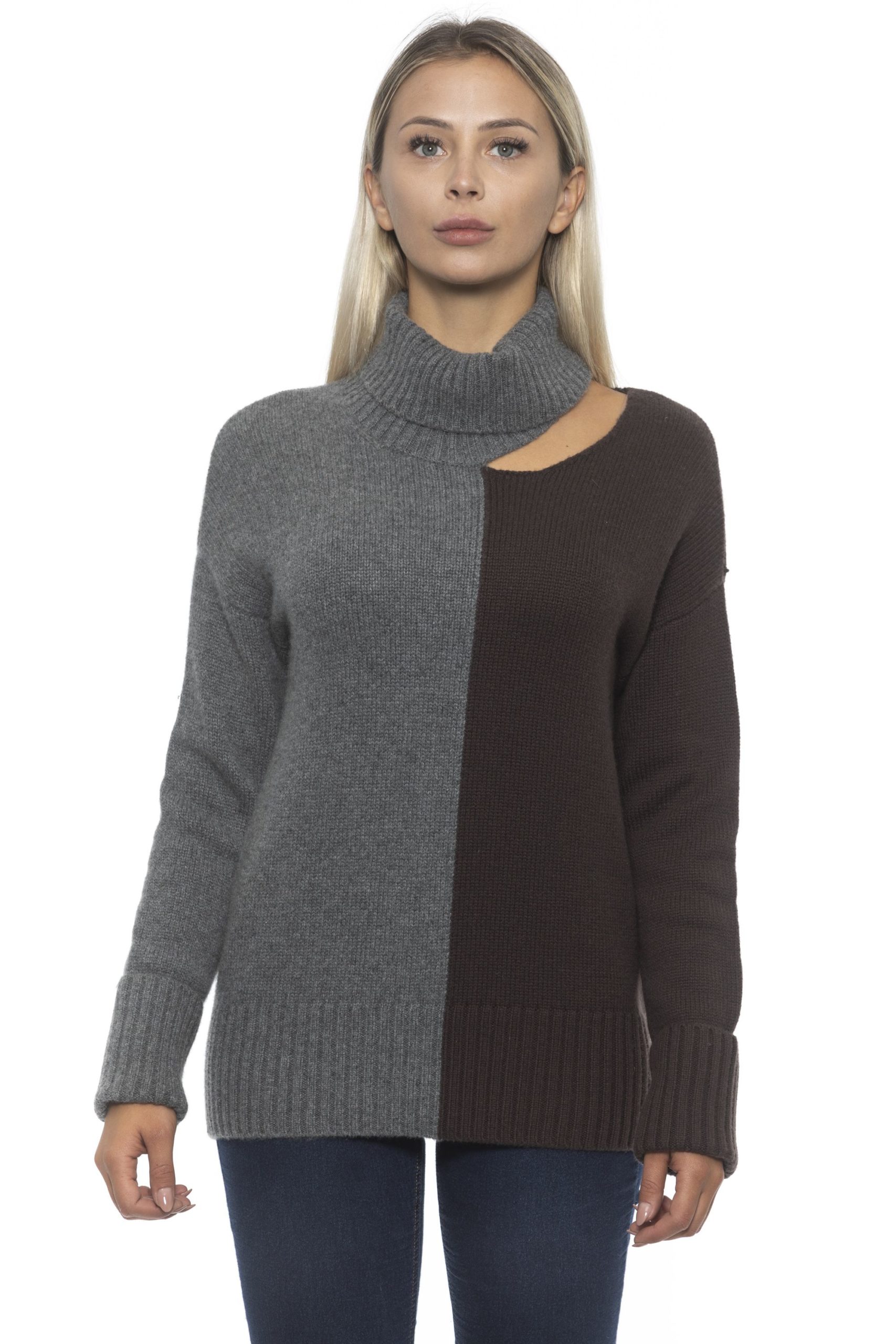 V A R. U N I C A Sweater