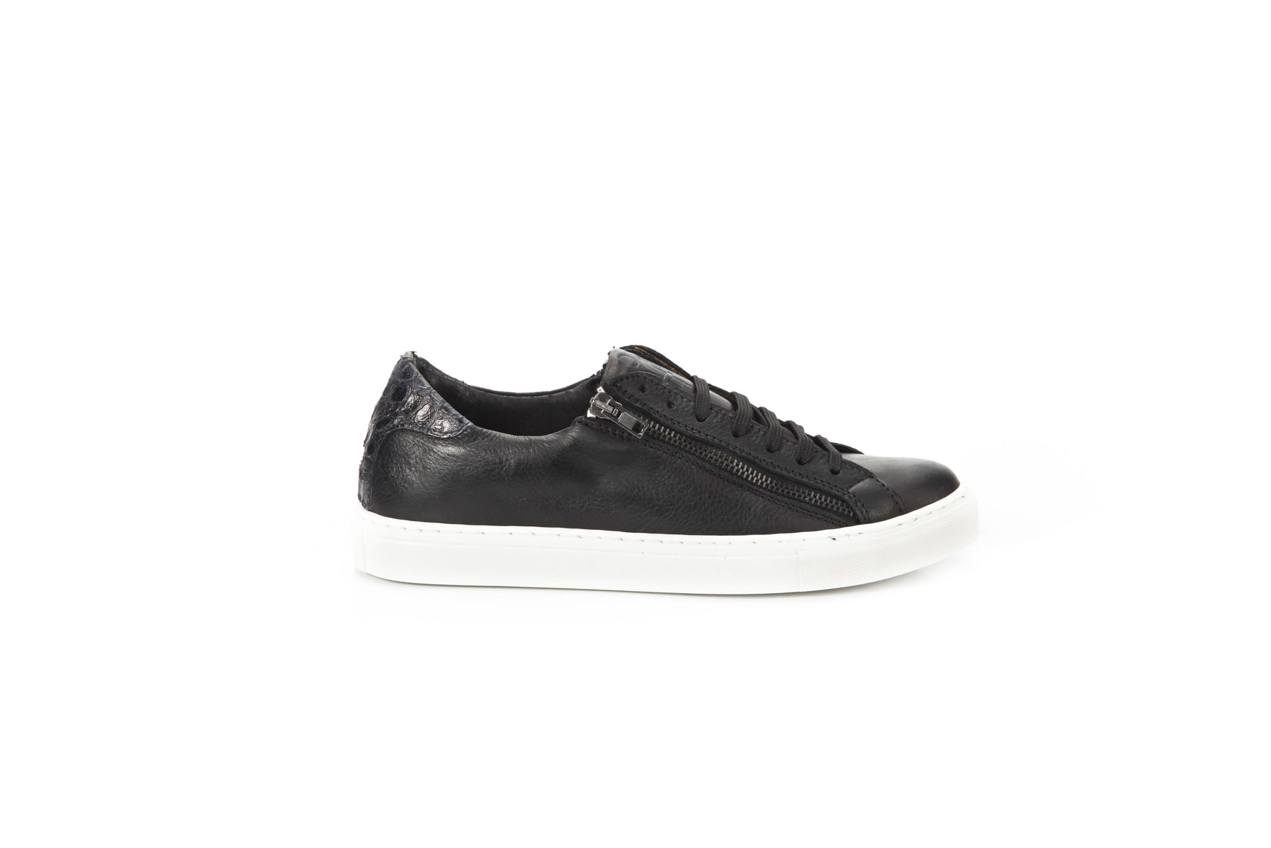 Nero Sneakers